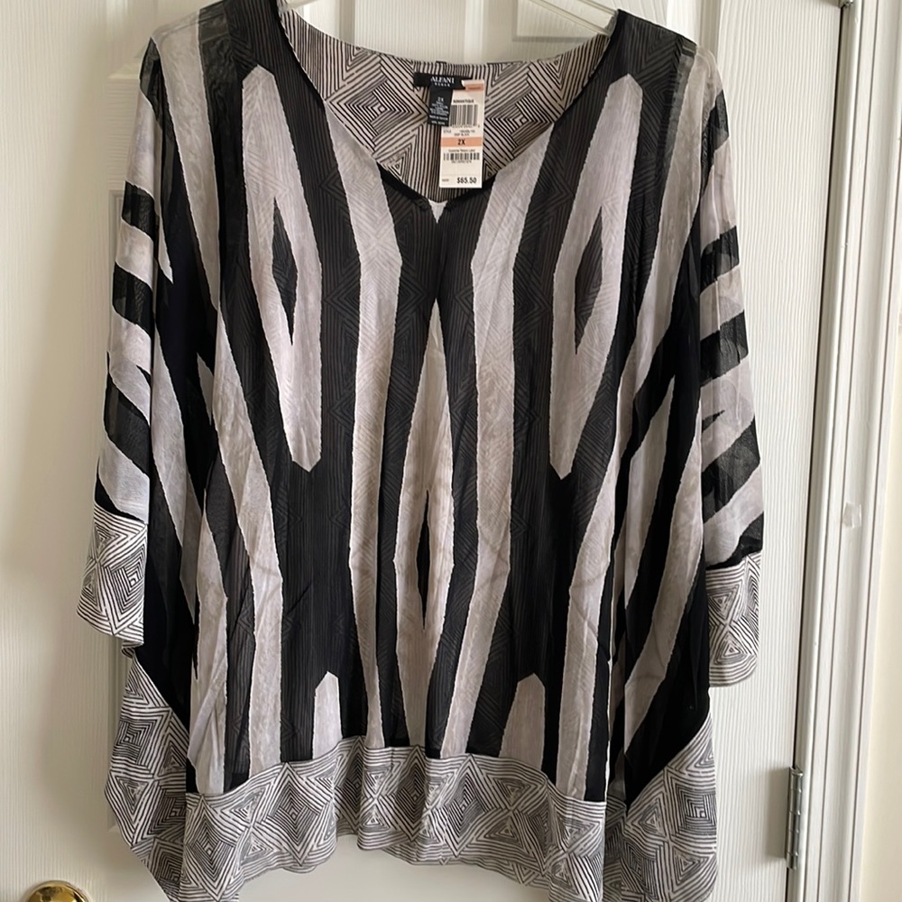 Alfani Women’s Flowy Top